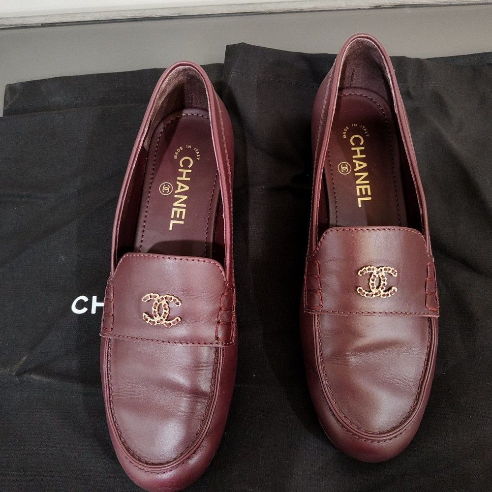 Chanel loafers, 39